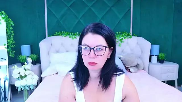 Nina_Stane on StripChat 