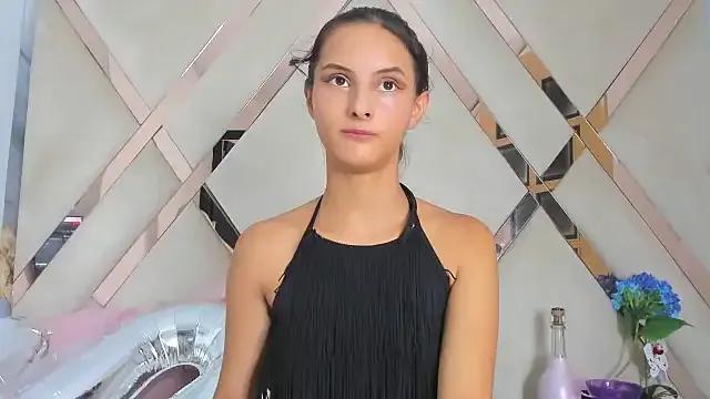 ninaht on StripChat 