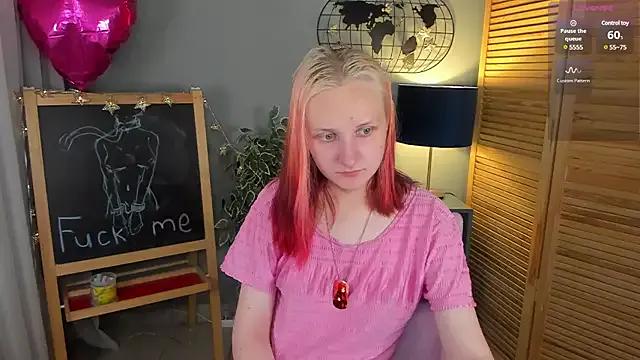 SallyFishery on StripChat 