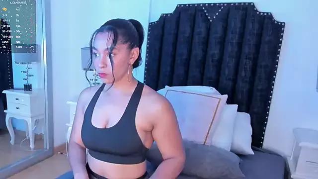 samanta_william on StripChat 