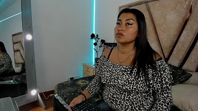 SamantaLove1 on StripChat