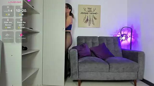 samantha_hot20 on StripChat 
