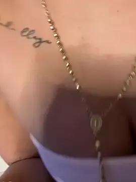 Sara_fun on StripChat 