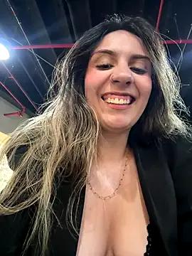 sarah_honey__ — Play with my pussy here