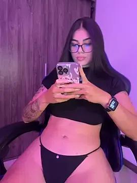 Sarasanders_4 on StripChat 