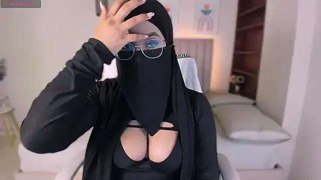 Sasha_Anaan on StripChat 