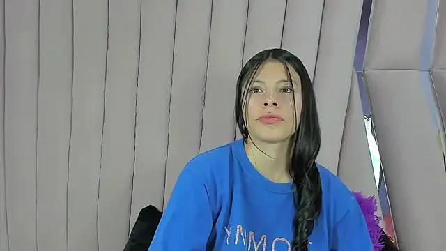 Sasha_Petitte on StripChat 