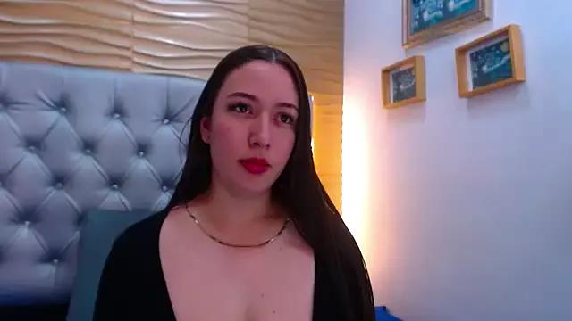 SashaDurante on StripChat 