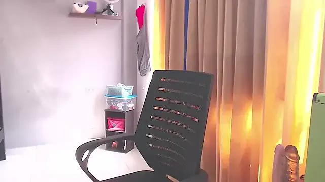 SusanLeroy on StripChat 