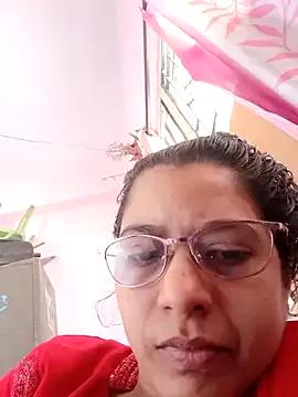 thanusi_2 — Freechat on StripChat