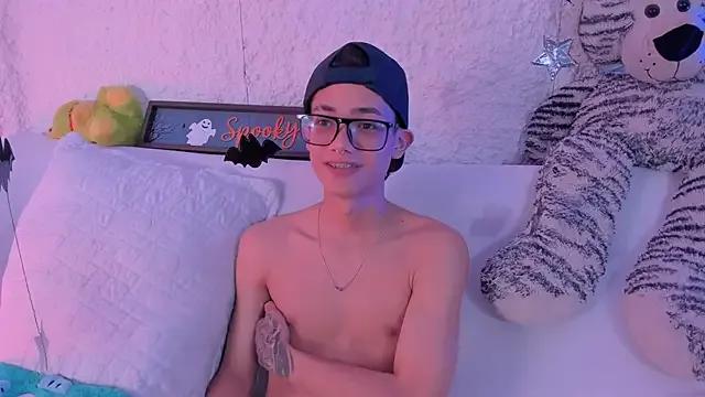 thiago_kinghot — slow kiss