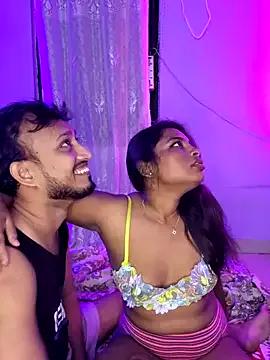 Trending_Couple — Full Nude in Public