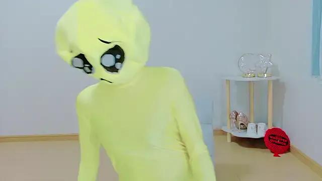 TSUKI_circle on StripChat