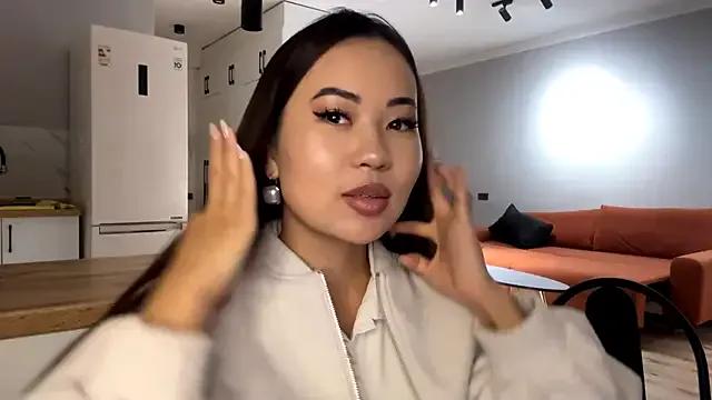 Ur_neighbor_Kira on StripChat