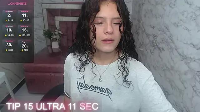 Velvet_Moon_V on StripChat 