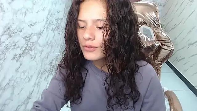 Velvet_Moon_V — Nice girl, make me a blowjob
