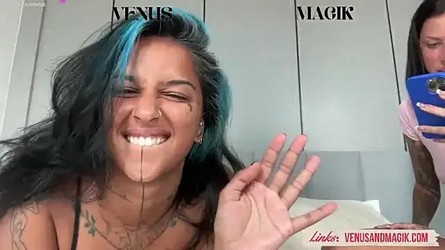 venus-magik — juicy makeout 