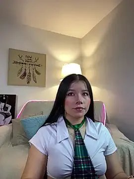 violettabond on StripChat