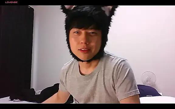 whitebriefboy — Freechat on StripChat