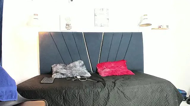 yago_77 — Passionate oral sex