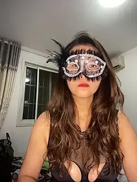 yiyi78900 on StripChat 