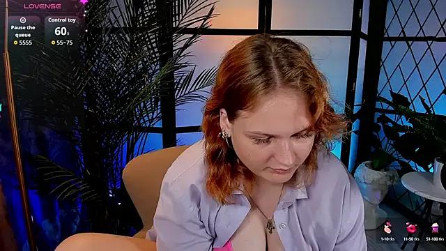 Yuki_Ishii — show oil dripping INTO PANTIES